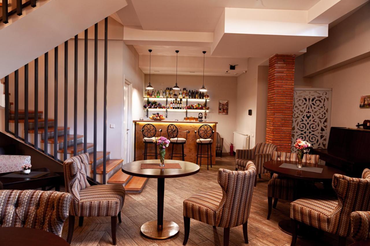 Hotel Winoterra Tbilisi Bagian luar foto