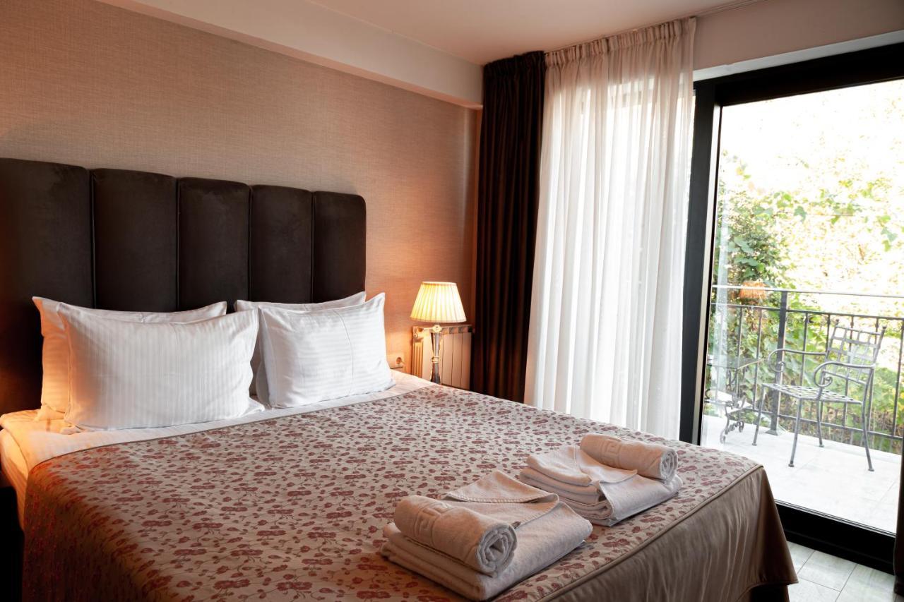 Hotel Winoterra Tbilisi Bagian luar foto