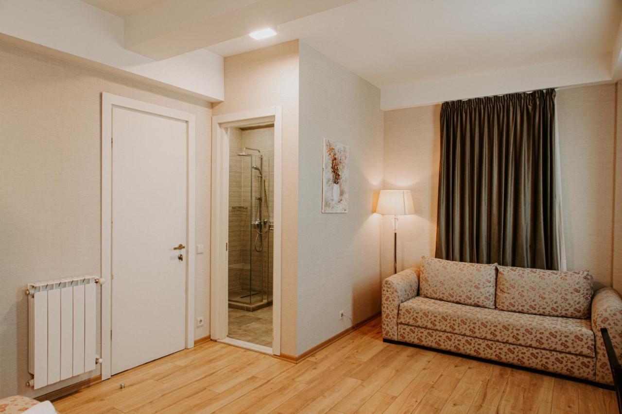 Hotel Winoterra Tbilisi Bagian luar foto