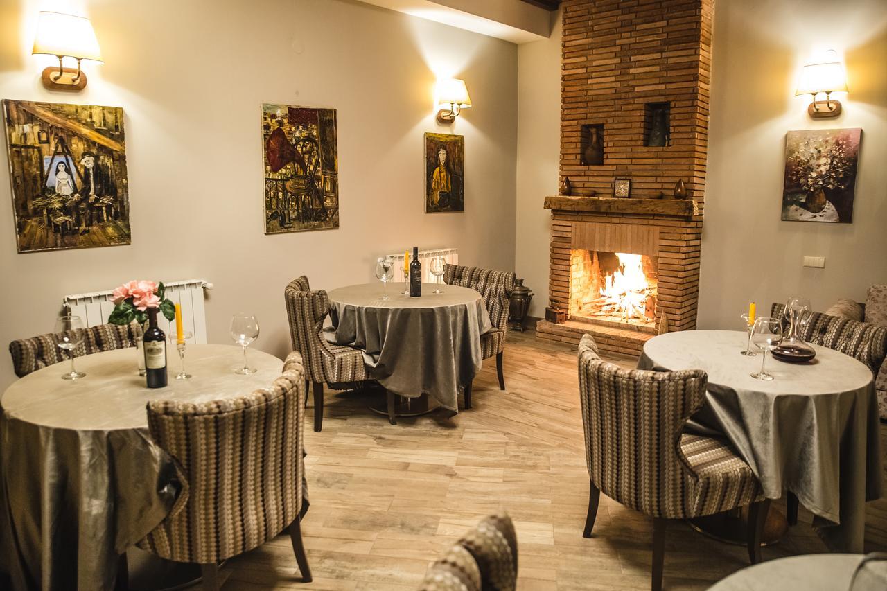 Hotel Winoterra Tbilisi Bagian luar foto